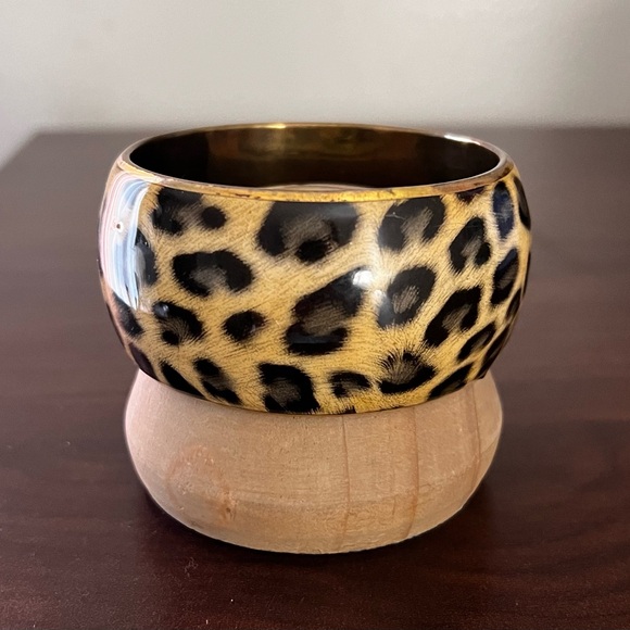 Vintage Leopard Print Brass Bangle - Picture 2 of 6